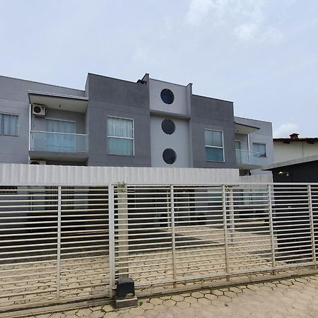 Apto Solar da Praia Piçarras Esterno foto